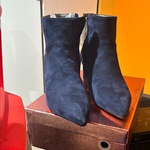 Women's Navy Suede Pointed-Toe Ankle Boots